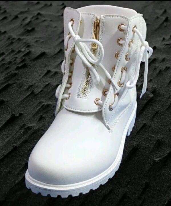leisure  boots
