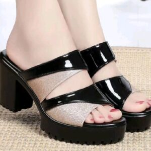 women romansique shoe