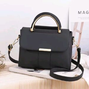 Black simple  hand  bag