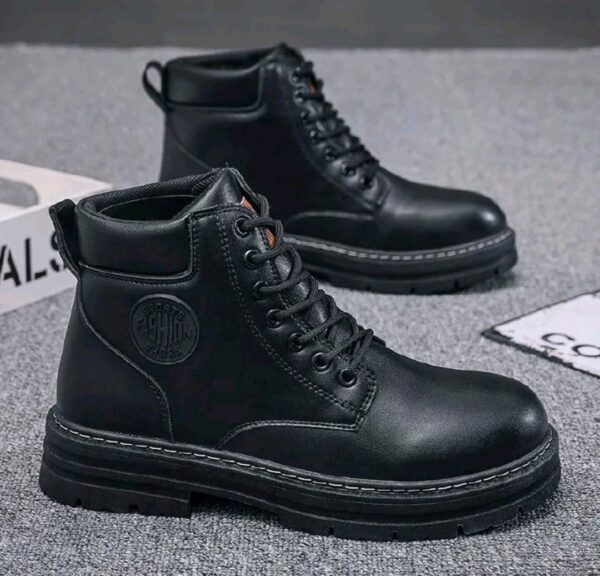 Martin's  work  wear, English  style  ankle boots
